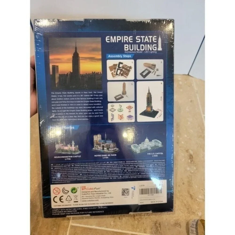 3D Empire State Building‎ Architecture Model Kit LED Lighting NEW 37pcs